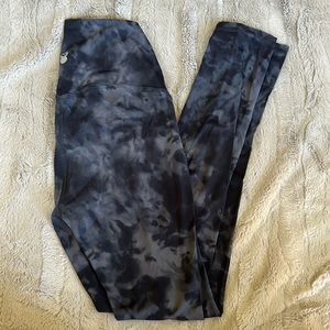 Belle and Bell Tie Dye Seamless Crush Leggings